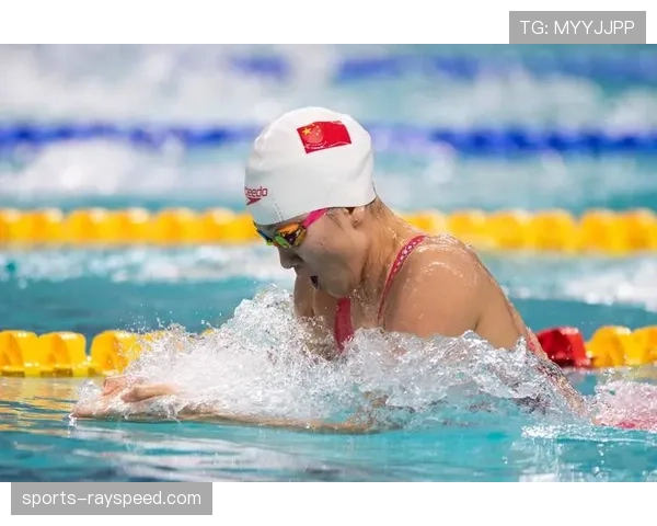 游泳世锦赛现场：女子100米蛙泳半决赛，三名选手成绩并列第八，需加赛决定决赛名额